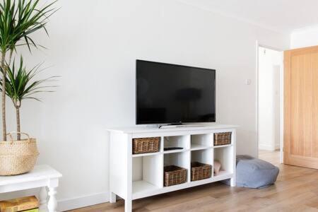 Charming Bolthole 400M To Beach Earnley Exterior photo